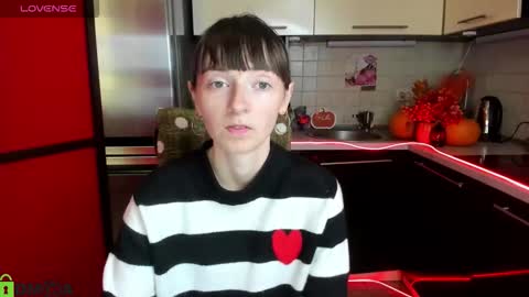 Snapshot of jessicaforris chatting on 11.10.25 jessicaforris online show from 11.10.25