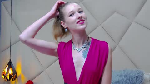 Snapshot of jessicagibson chatting on 01.29.25 Jessica online show from 01.29.25