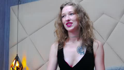 Snapshot of jessicagibson chatting on 02.02.25 Jessica online show from 02.02.25