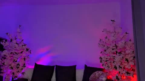 Gloria   online show from 12.19.24