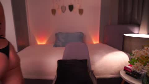 Jessica online show from 12.25.24