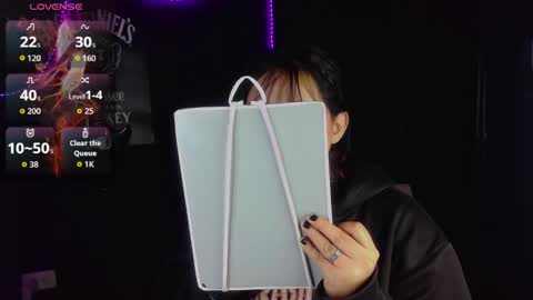 jessie_wild online show from 10.19.25