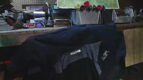 Snapshot of jessiehammerdik chatting on 03.10.25 Dixon Cider online show from 03.10.25