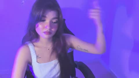 Snapshot of jessiica__ chatting on 12.01.25 Jessi online show from 12.01.25