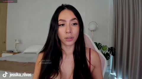 Snapshot of jessikapalmer chatting on 10.06.25 online show from 10.06.25