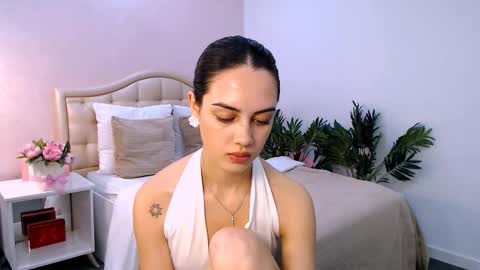 Snapshot of jesskats chatting on 09.18.25 Jesskats online show from 09.18.25