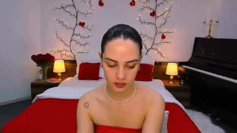 Snapshot of jesskats chatting on 10.11.25 Jesskats online show from 10.11.25