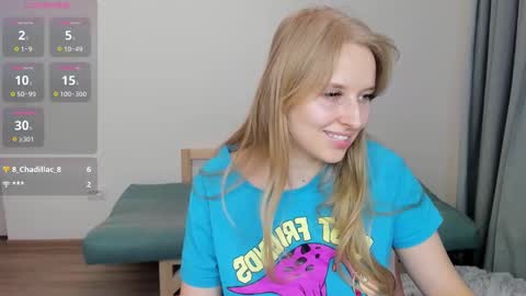 Snapshot of jessy_comely chatting on 02.13.25 Jessy online show from 02.13.25