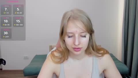 Snapshot of jessy_comely chatting on 02.26.25 Jessy online show from 02.26.25