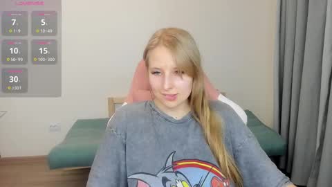 Snapshot of jessy_comely chatting on 03.09.25 Jessy online show from 03.09.25