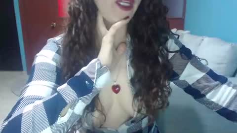 Snapshot of jessymoon00 chatting on 06.22.26 jessy online show from 06.22.26