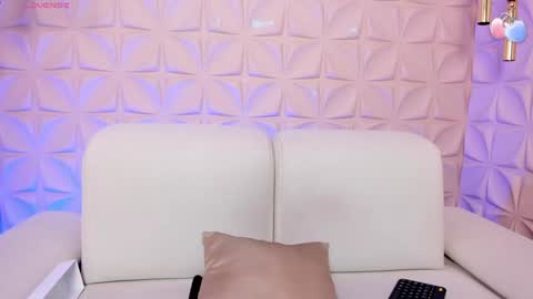 Snapshot of jessymorgan_ chatting on 02.07.25 Jessy Morgan online show from 02.07.25
