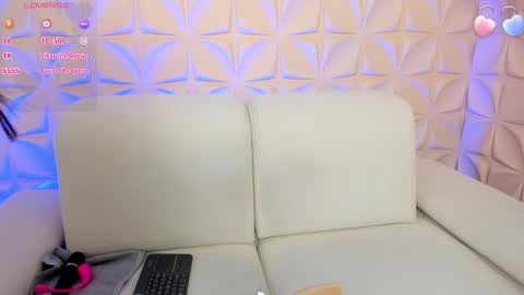 Snapshot of jessymorgan_ chatting on 02.15.25 Jessy Morgan online show from 02.15.25