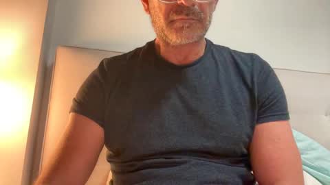 Snapshot of jesuiscoquinoui chatting on 12.28.24 Jesuiscoquin online show from 12.28.24