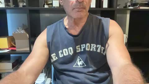 Snapshot of jesuiscoquinoui chatting on 01.05.25 Jesuiscoquin online show from 01.05.25