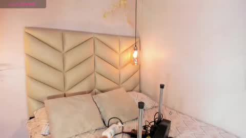 Snapshot of jesysoz_23 chatting on 09.16.25 Jessica online show from 09.16.25