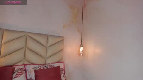 Snapshot of jesysoz_23 chatting on 10.23.25 Jessica online show from 10.23.25