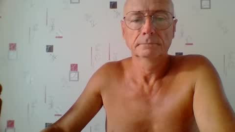 Snapshot of jet66000 chatting on 09.14.25 jet66000 online show from 09.14.25