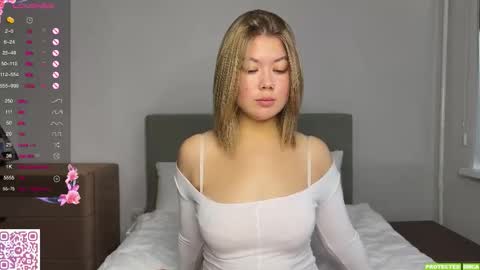 Snapshot of jettamona chatting on 10.10.25 Mona online show from 10.10.25