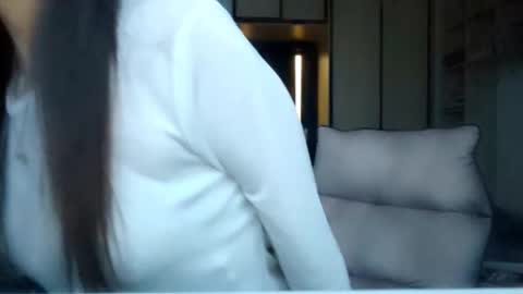 I am Gina ntmu Lets hit 10 Thumbs Up together online show from 12.04.25