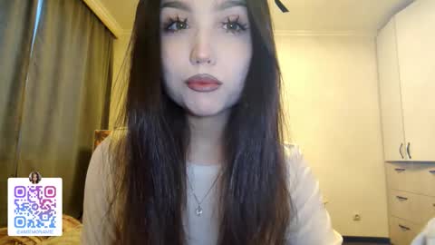 I am Gina ntmu Lets hit 10 Thumbs Up together online show from 01.19.26