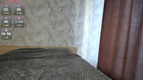 I am Gina ntmu Lets hit 10 Thumbs Up together online show from 04.02.26