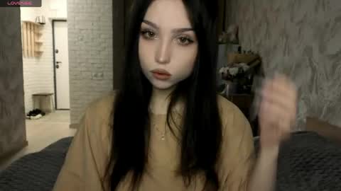 I am Gina ntmu Lets hit 10 Thumbs Up together online show from 05.22.26