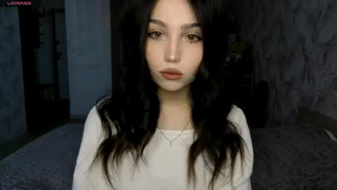 I am Gina ntmu Lets hit 10 Thumbs Up together online show from 05.28.26