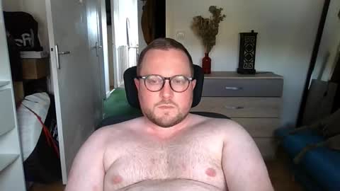 jeuneloup92 online show from 09.26.25