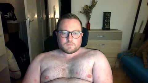 jeuneloup92 online show from 12.01.25