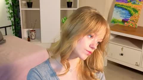 Snapshot of jewellhogan chatting on 02.27.26 Gwen online show from 02.27.26