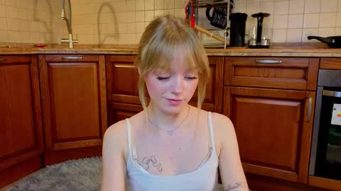 Snapshot of jewellhogan chatting on 03.01.26 Gwen online show from 03.01.26