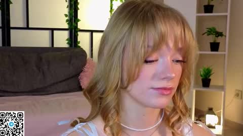 Gwen online show from 03.05.26