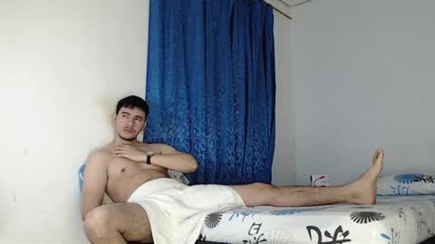 Snapshot of jeycob_happy97 chatting on 12.20.24 Juan David online show from 12.20.24