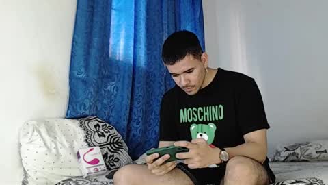 Snapshot of jeycob_happy97 chatting on 12.27.24 Juan David online show from 12.27.24