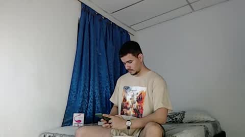 Snapshot of jeycob_happy97 chatting on 02.26.25 Juan David online show from 02.26.25