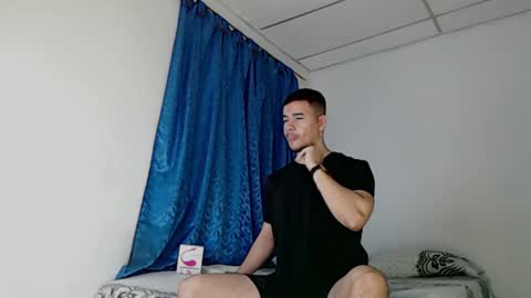 Snapshot of jeycob_happy97 chatting on 03.01.25 Juan David online show from 03.01.25