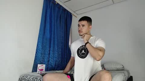 Snapshot of jeycob_happy97 chatting on 09.16.25 Juan David online show from 09.16.25