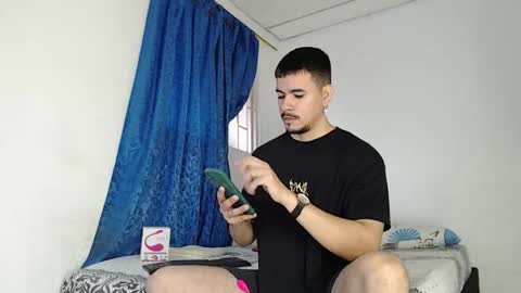 Snapshot of jeycob_happy97 chatting on 10.16.25 Juan David online show from 10.16.25