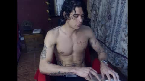 Snapshot of jffer_slhom chatting on 09.25.25 jffer_slhom online show from 09.25.25