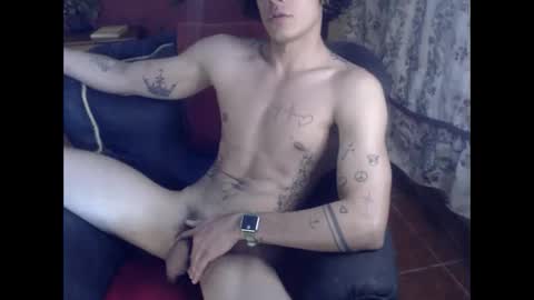 Snapshot of jffer_slhom chatting on 10.08.25 jffer_slhom online show from 10.08.25