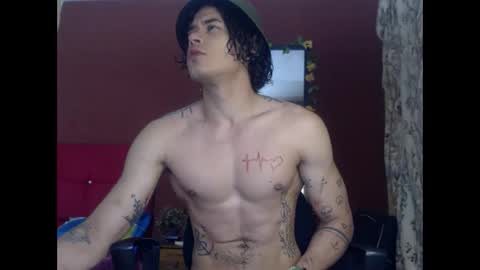 Snapshot of jffer_slhom chatting on 10.19.25 jffer_slhom online show from 10.19.25