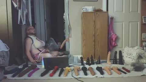 Snapshot of jghosty69 chatting on 01.20.25 Nasty Cumslut online show from 01.20.25