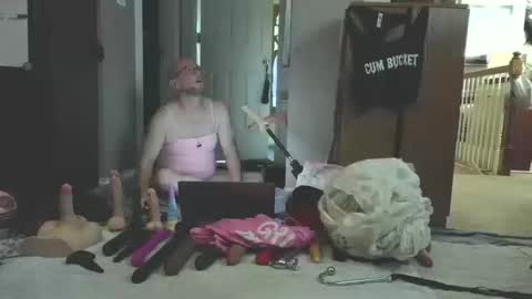 Snapshot of jghosty69 chatting on 10.12.25 Nasty Cumslut online show from 10.12.25