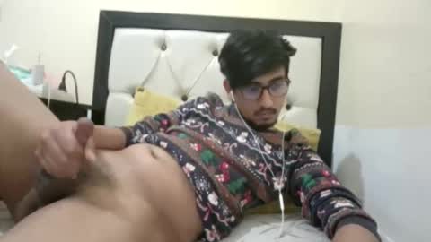 Snapshot of jgjk720771 chatting on 01.15.26 HotArabGuy24 online show from 01.15.26