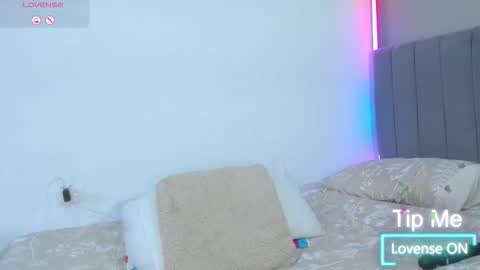 jhackelin  My independent account online show from 01.11.26