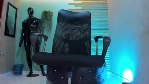 Snapshot of jharol_cardona chatting on 12.05.24 Jharol online show from 12.05.24