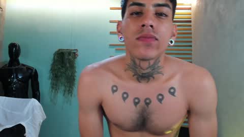 Snapshot of jharol_cardona chatting on 12.07.24 Jharol online show from 12.07.24