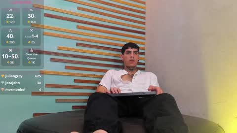 Snapshot of jharol_cardona chatting on 12.07.24 Jharol online show from 12.07.24