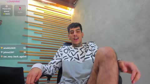 Snapshot of jharol_cardona chatting on 12.14.24 Jharol online show from 12.14.24